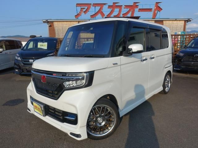 Ｎ　ＢＯＸ　カスタム　Ｇ　Ｌターボ　ホンダセンシング