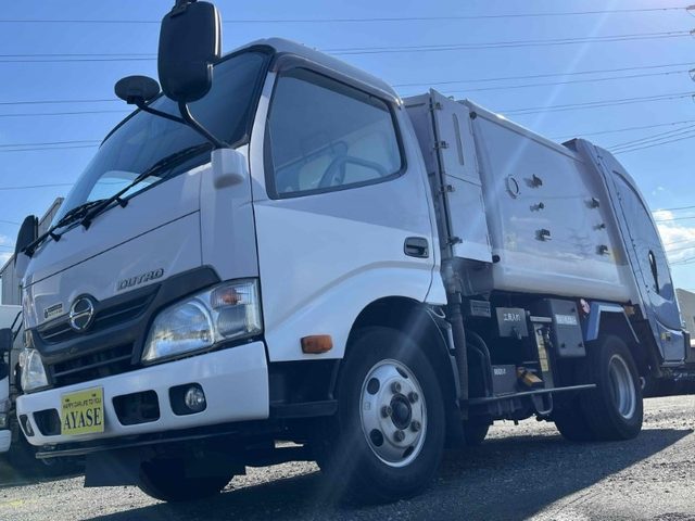 デュトロ　２ｔ積み巻込み式パッカー車　ＡＴ車