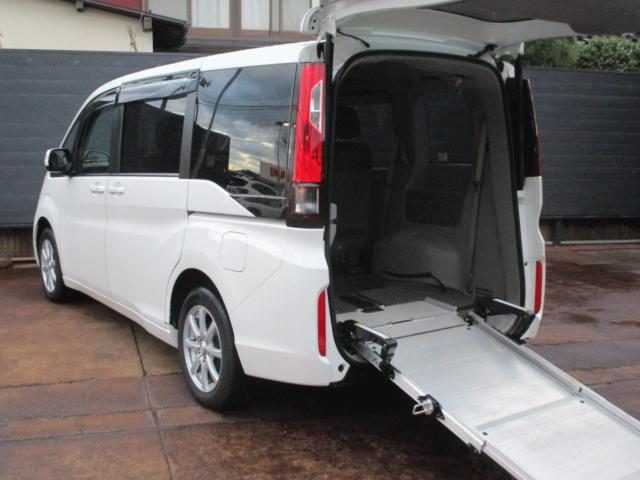 ステップワゴン　４ＷＤ　Ｇ