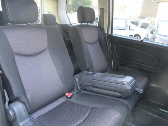 車両画像11