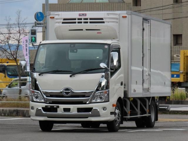 デュトロ　２．９５ｔ　ワイド超ロング　冷蔵・冷凍車