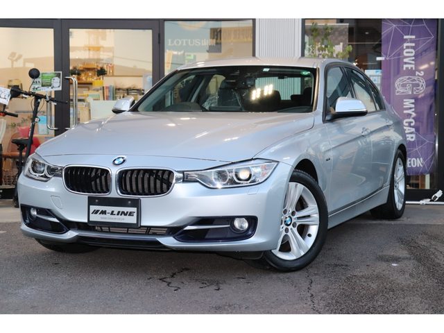 ３シリーズ　セダン　３２０ｉ　スポーツ