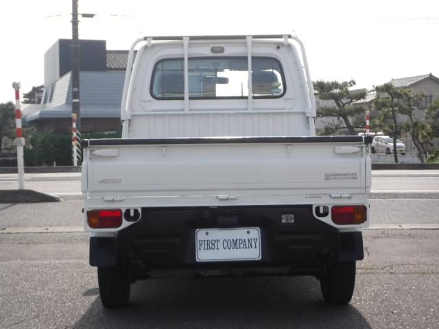 車両画像4