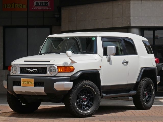 ＦＪ　クルーザー　４ＷＤ　オフロードパッケージ