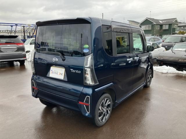 車両画像4
