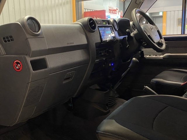 車両画像12