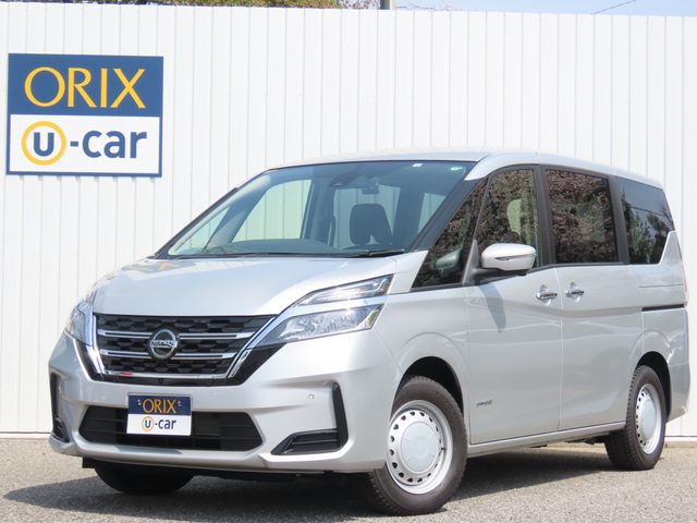 セレナ　Ｓハイブリッド　４ＷＤ　ＸＶ