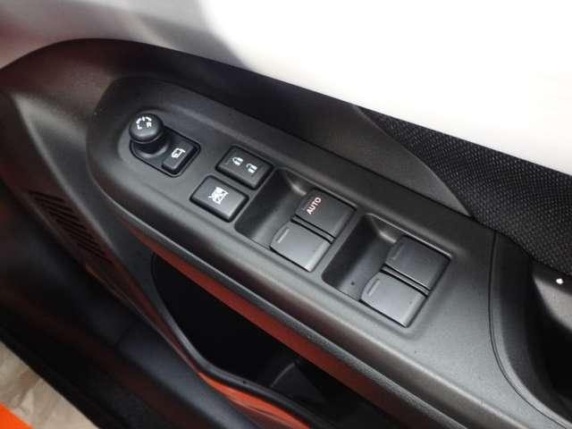 車両画像30