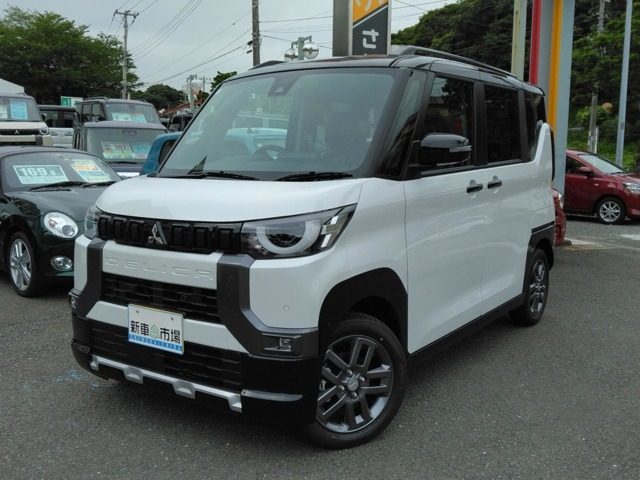 デリカ　ミニ　６６０　Ｔ　プレミアム　４ＷＤ　マルチア
