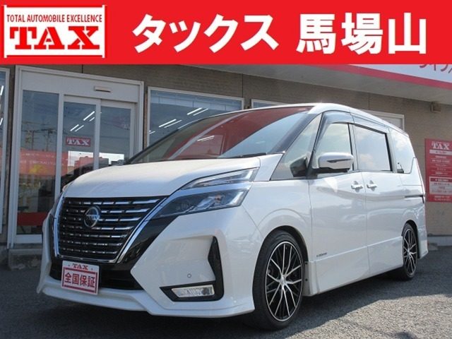 セレナ　２．０　ハイウェイスター　Ｖ　８人乗　純