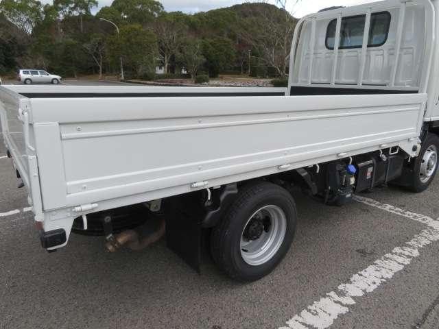 車両画像16