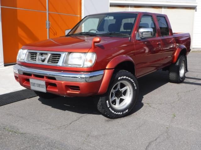 ダットサントラック　４ＷＤ　ＡＸ－２．４Ｗキャブ　４ＷＤ