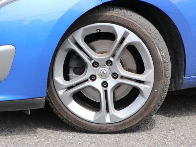 車両画像16