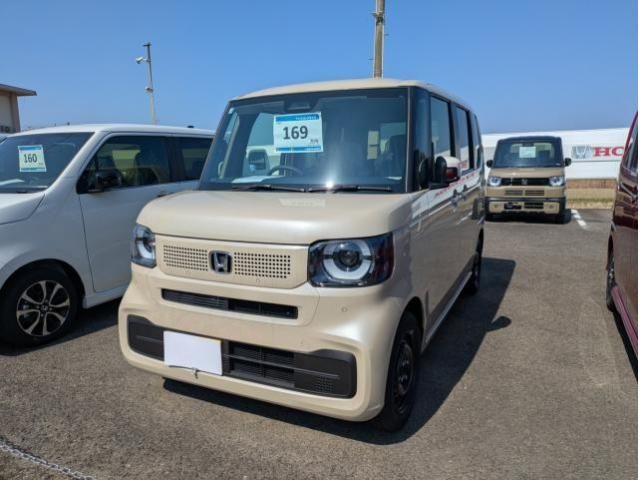 Ｎ　ＢＯＸ　ファッションスタイル