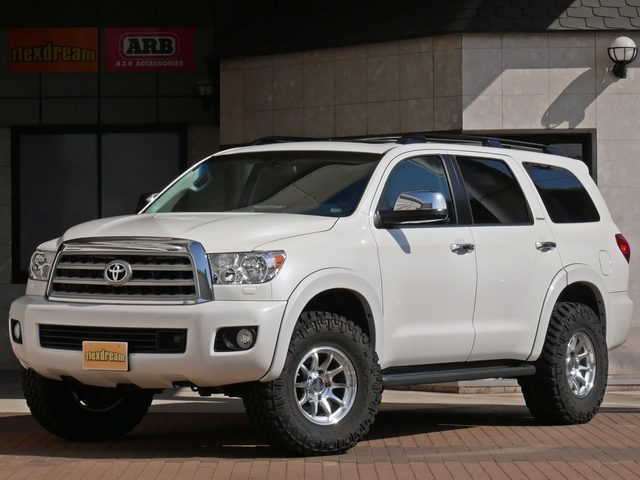 セコイア　４ＷＤ　プラチナム