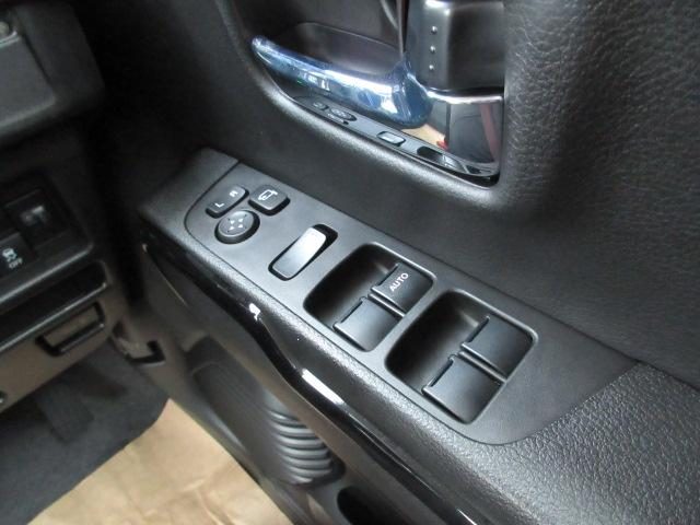 車両画像28