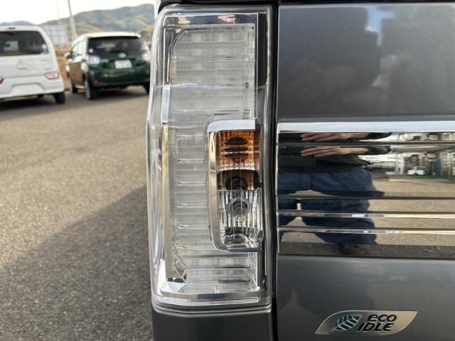 車両画像30