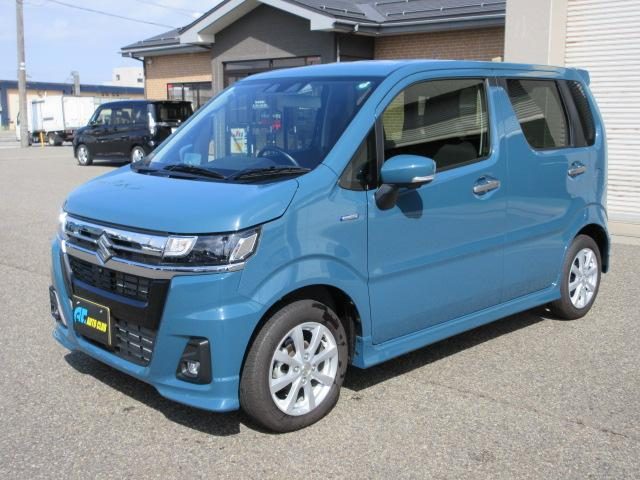 ワゴンＲ　カスタムＺ　４ＷＤ　ハイブリッド　ＺＸ