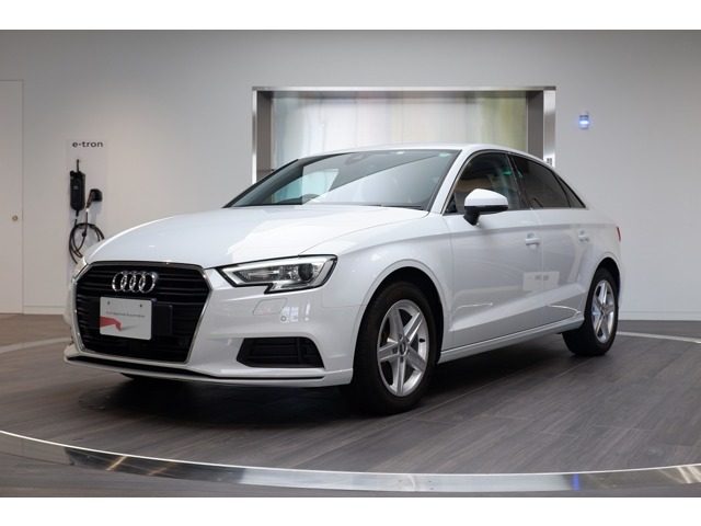 Ａ３　セダン　30　TFSI