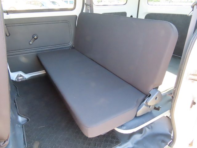 車両画像14