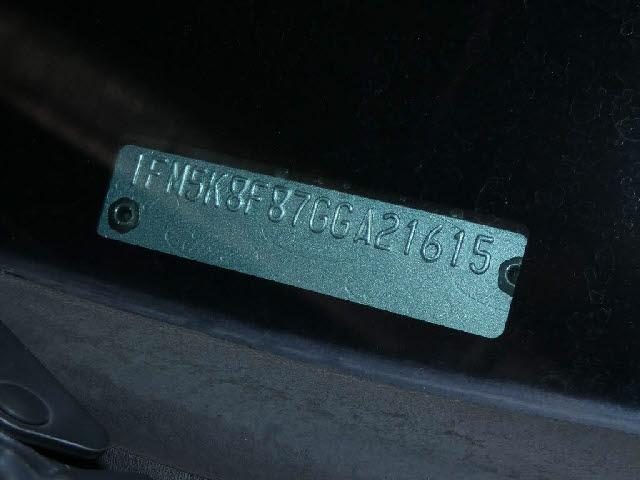 車両画像30