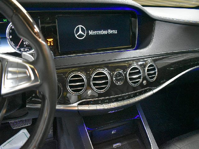 車両画像10