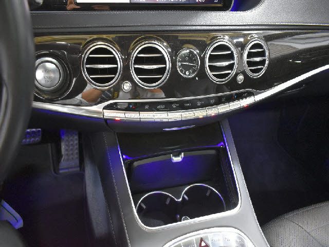 車両画像12