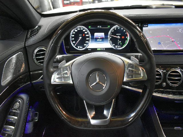 車両画像16