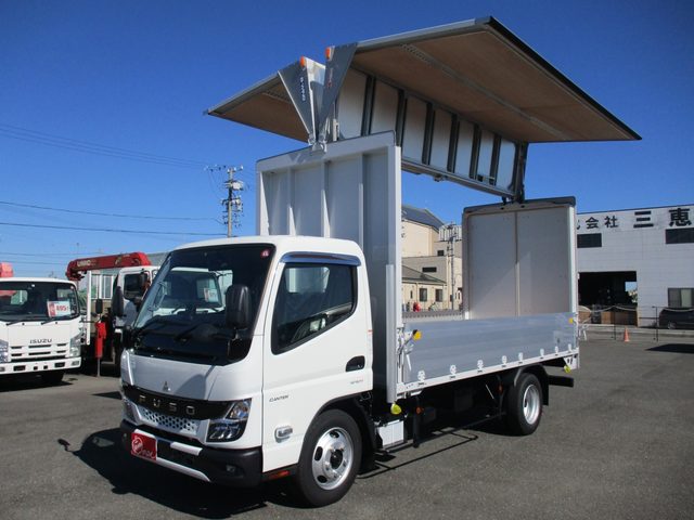 キャンター　３トン標準ロング　アルミウイング