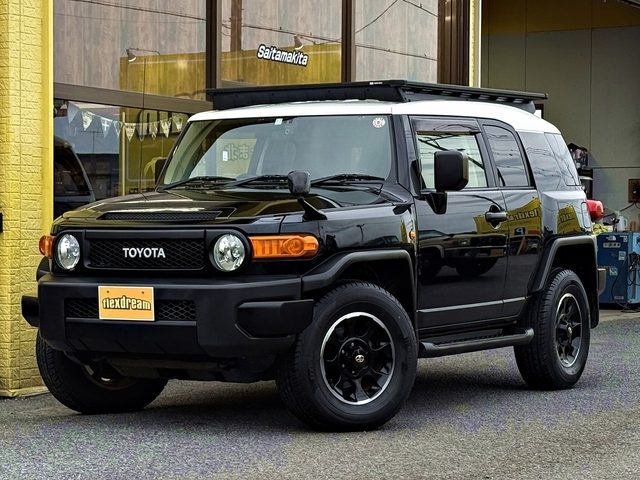 ＦＪ　クルーザー　４ＷＤ　ブラックカラーパッケージ