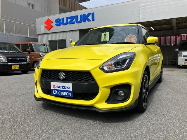 スイフト　スポーツ　３型　６ＡＴ　Ｒ５年式