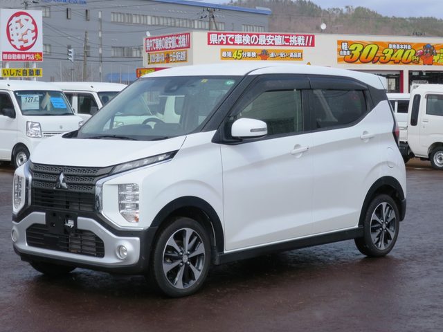 ｅＫクロス　４ＷＤ　Ｔナビ衝突安全　ＰＵＳＨ　新ＥＴＣ