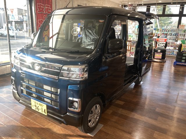 アトレーバン　４ＷＤ　ＲＳ
