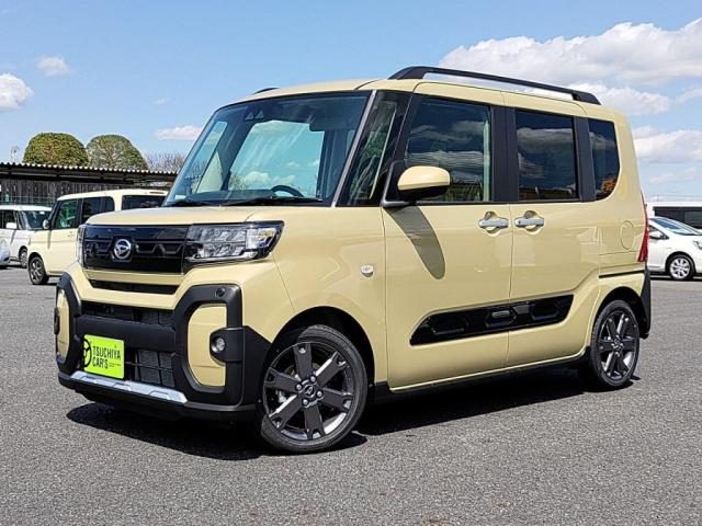 タント　ファンクロス　ファンクロスターボ