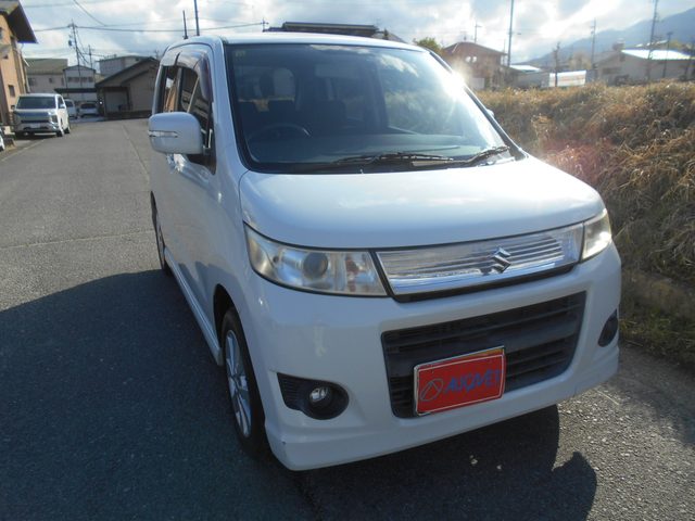 ワゴンＲ　スティングレー　４ＷＤ　Ｔ