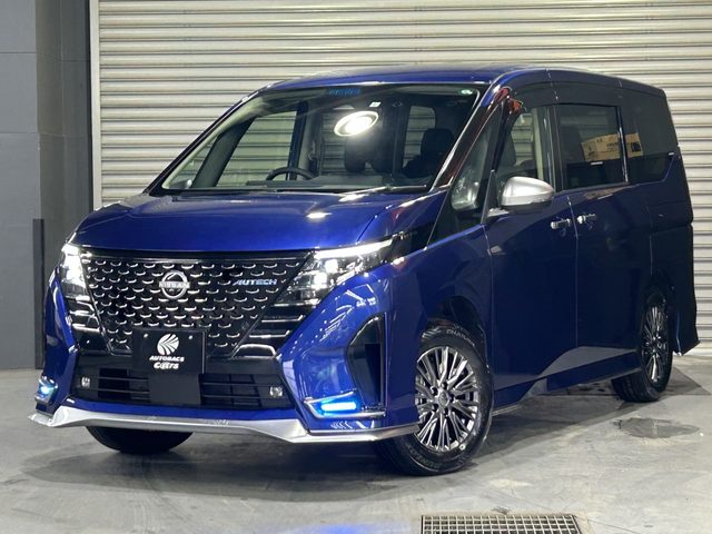 セレナ　４ＷＤ　オーテック