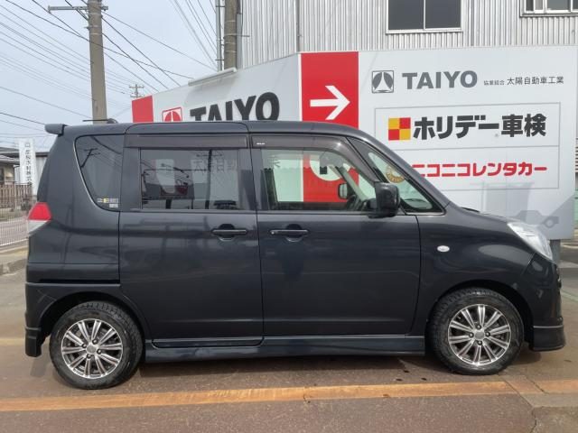 ソリオ　４ＷＤ　Ｘ