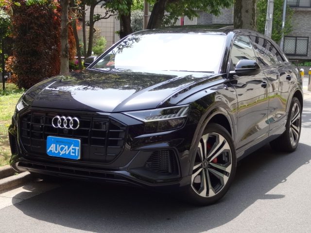 Ｑ８　５５　ＴＦＳＩ　クワトロ　Ｓライン