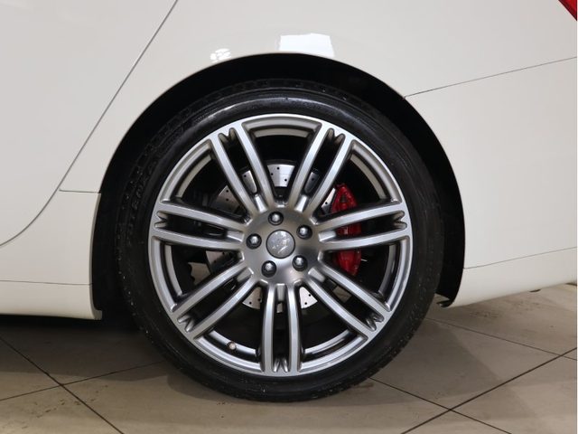 車両画像30