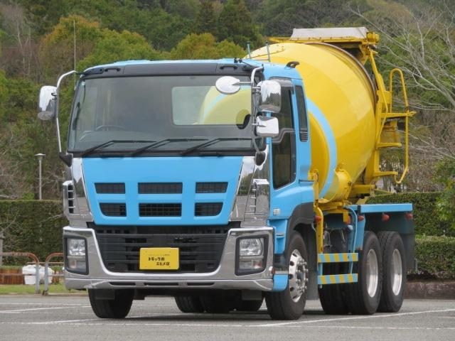 ギガ　９．９６ｔ　コンクリートミキサー