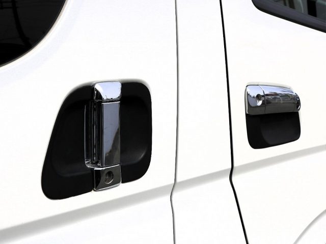 車両画像16