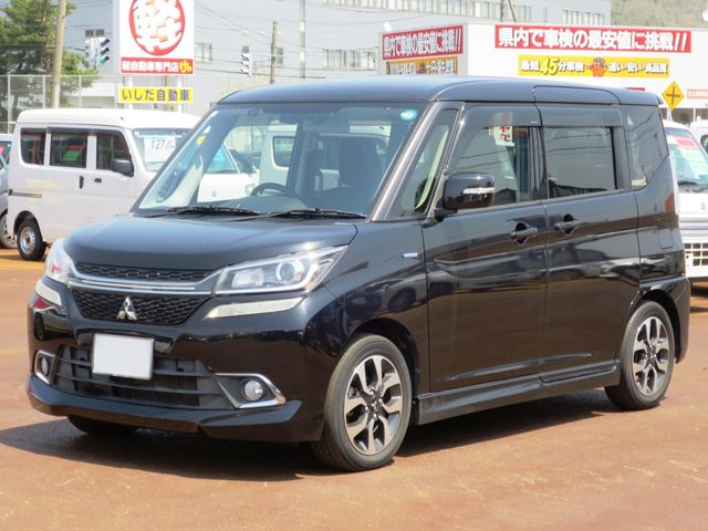 デリカ　Ｄ：２　カスタム　４ＷＤ　ハイブリッド　ＭＶ　ナビ　電動スライド