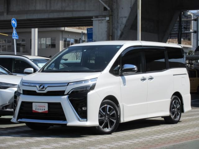 ヴォクシー　ＺＳ　煌