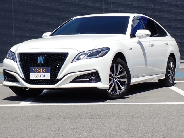 クラウン　セダン　ハイブリッド　４ＷＤ　Ｓ　Ｃパッケージ　Ｆｏｕｒ