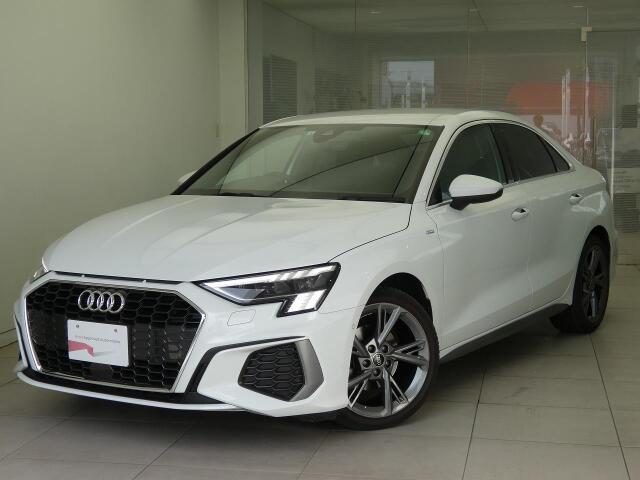 Ａ３　セダン　３０　ＴＦＳＩ　Ｓライン