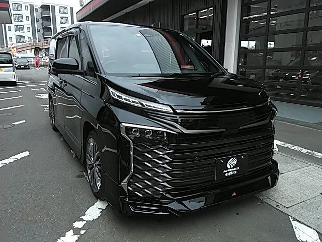ヴォクシー　ハイブリッド　４ＷＤ　ＨＹＢＲＩＤ　Ｓ－Ｚ　７人乗り