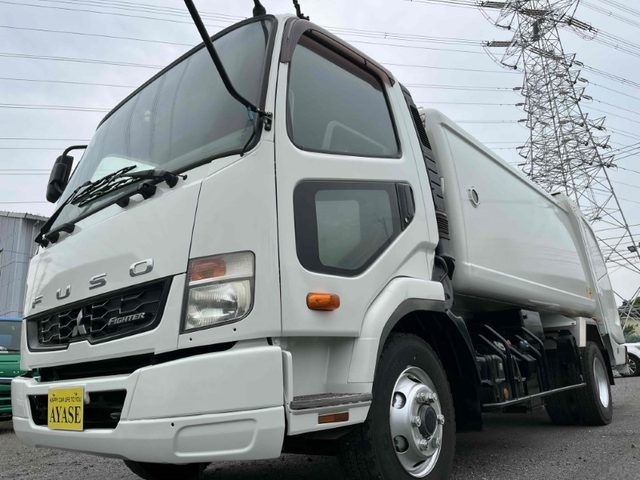 ファイター　２．０５ｔ積み巻込み式パッカー車