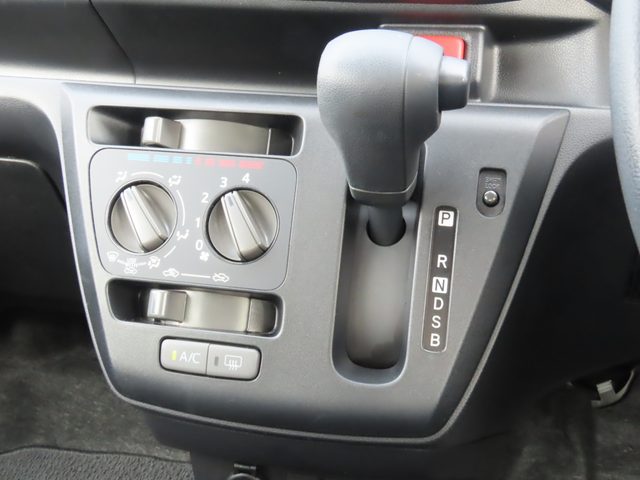 車両画像8