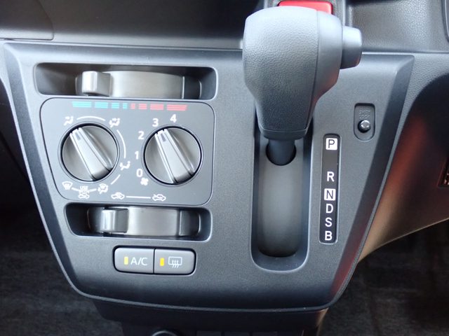 車両画像10