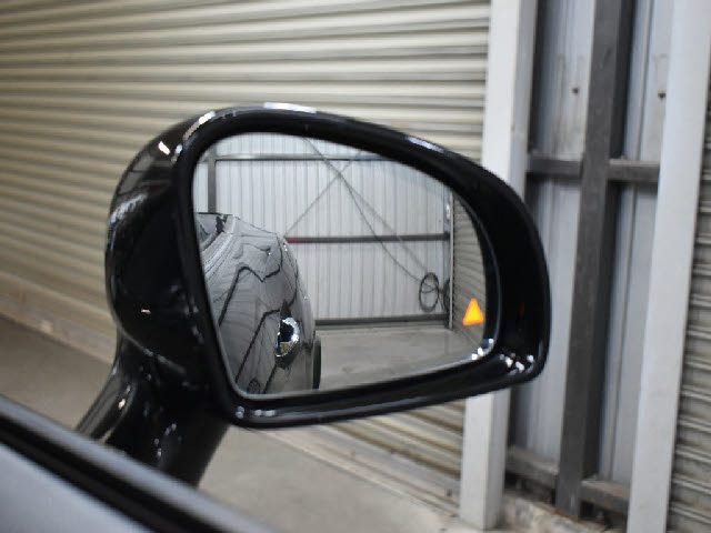 車両画像18